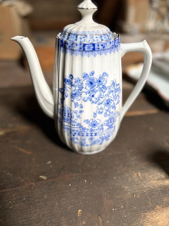 Image 1 of Ein touch Royalty am Kaffeetisch 