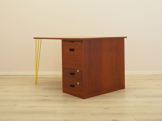 Image 1 of Bureau en teck, design danois, années 1970, fabriqué par Bornholm Møbelfabrik