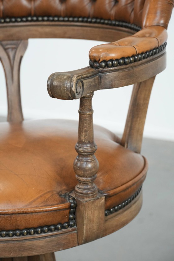 Image 1 of Sedia da ufficio Chesterfield in pelle in stile inglese con ruote