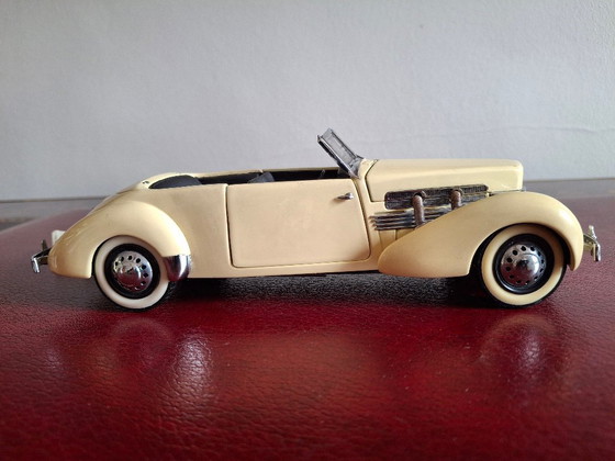Image 1 of Franklin Mint Cord 812 Phaeton Coupé 1937 1/24