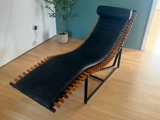 Bijzondere originele vintage Spine Back chaise longue, ontworpen door Peter Strassl in Duitsland in 1978. (photo 4 of 6)