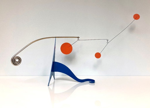 Blue curly stabilize