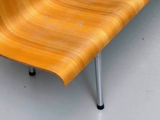 Banc en hêtre moulé stratifié avec piètement en tube d'acier, années 1960 – &Tradition, Wood (photo 9 of 18)