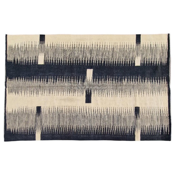 Handgeweven wollen kilimtapijt | Modern zwart-wit ikatdesign | Hedendaags platgeweven (246 x 173 cm) (photo 10 of 14)