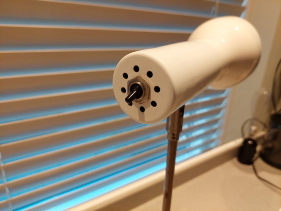 Image 1 of Lampe de table vintage Anvia RL45 blanche