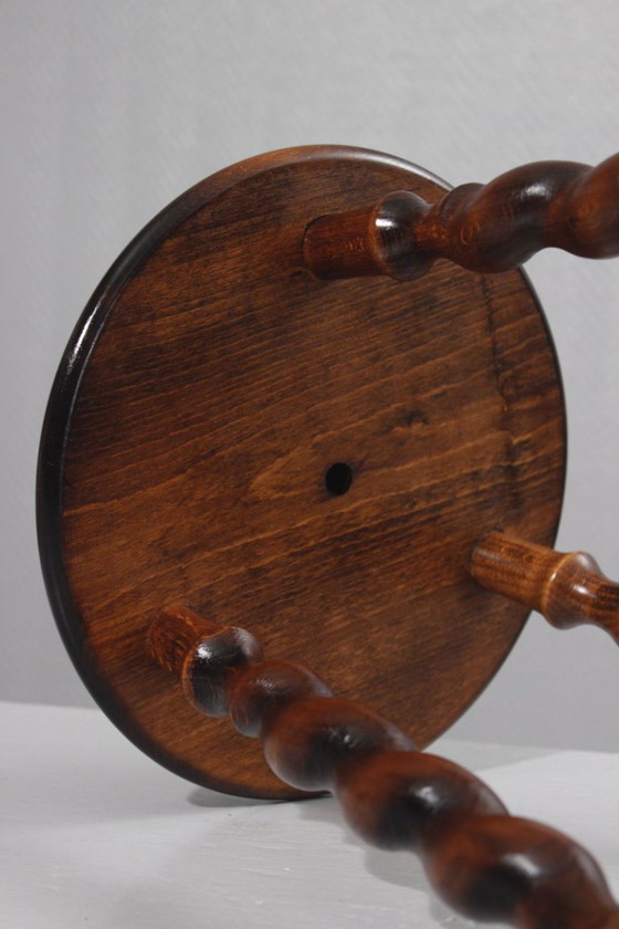 Image 1 of Brutalistischer Dreibeinhocker aus gedrechseltem Holz, Stil von Charles Dudouyt, 20. Jahrhundert