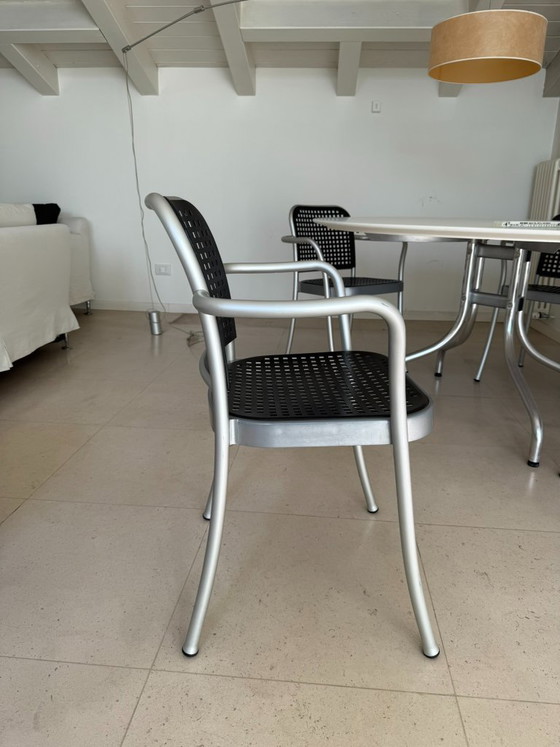 De Padova Milano: Shine Dining Table with 4 Silver Armchairs – Plastic, Aluminium (photo 7 of 9)