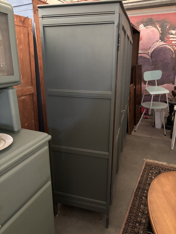 Image 1 of Brocante kledingkast 