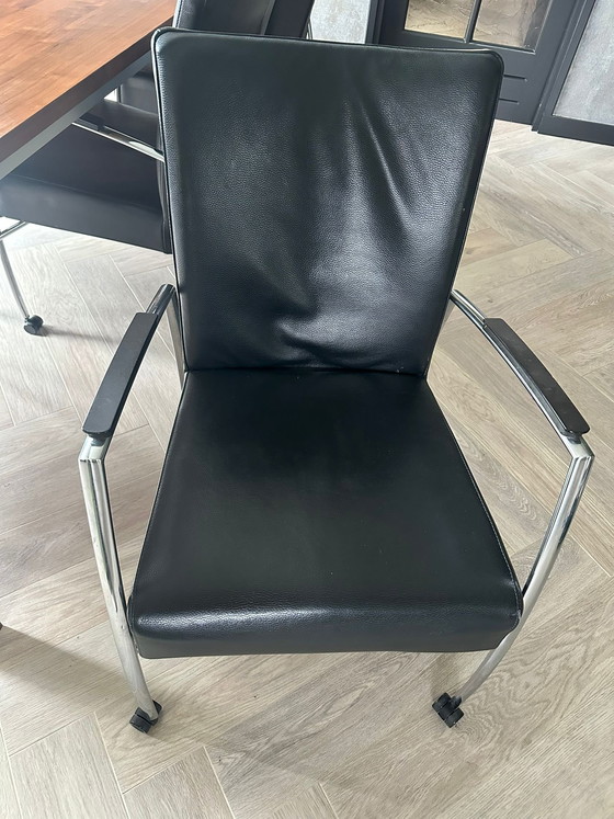 Image 1 of Spazioso tavolo da pranzo Stoutenbeek con 6 sedie