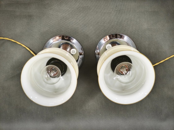 Paire de Lampes italiennes en verre opalin, bois et chrome, années 1950 – Wood (photo 9 of 10)