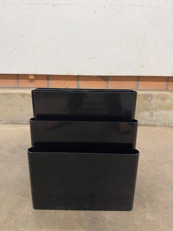 Magazine Rack Giotto Stoppino For Kartell Black Plastic Midcentury Italy 1970 – Decorative Objects (photo 4 of 8)