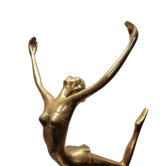 Image 1 of Ballerina in ottone nello stile di Somchai Hattakitkosol