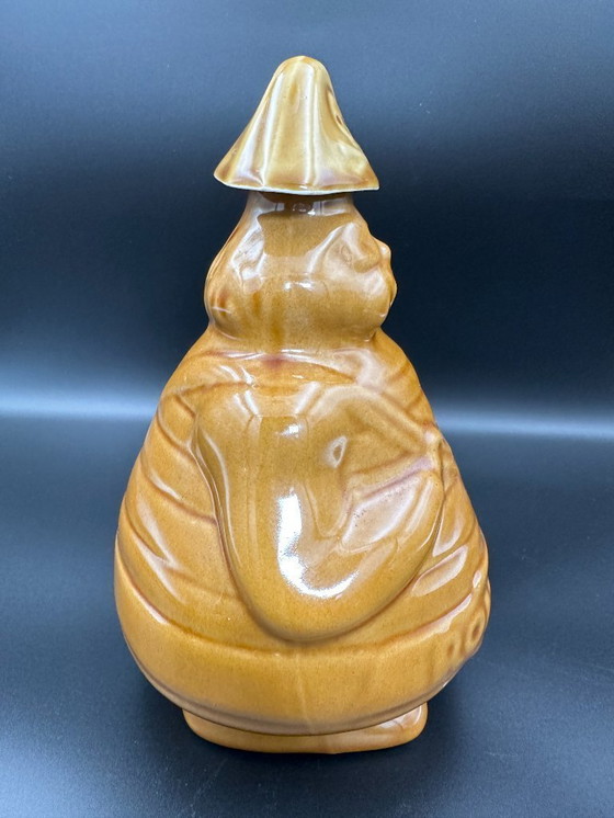 Image 1 of Jarra pirata con vasos de chupito de cerámica de estudio