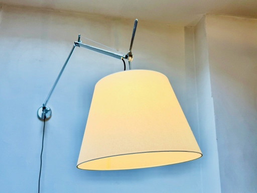 Artemide Tolomeo verstellbare Wandleuchte mit Dimmer