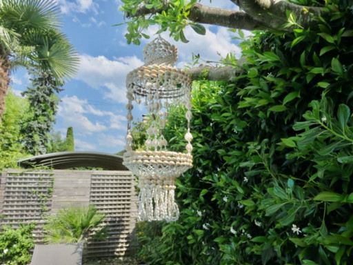 Suspension made of seashells, typical decoration of the 70s