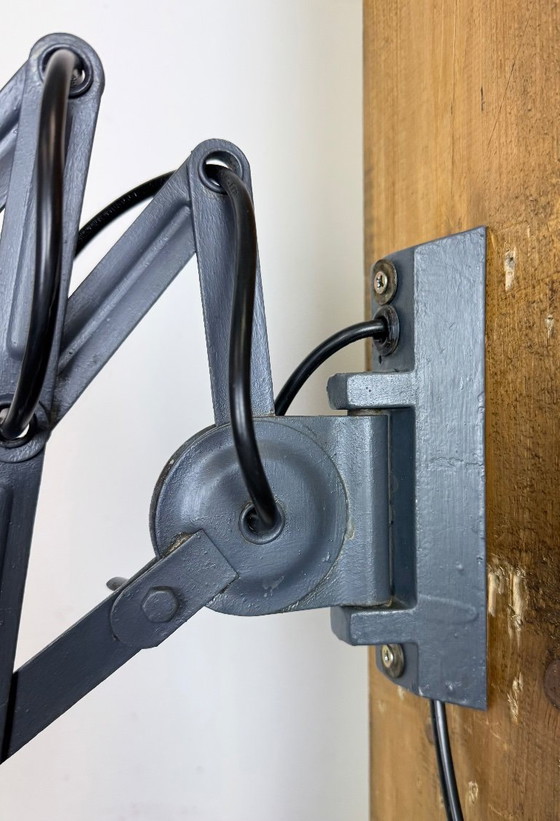 Image 1 of Grijs geschilderde industriële schaarwandlamp, jaren 60