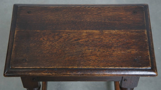 Image 1 of Antieke Engelse kruk/ joint stool/ bijzettafeltje uit de 18e eeuw 