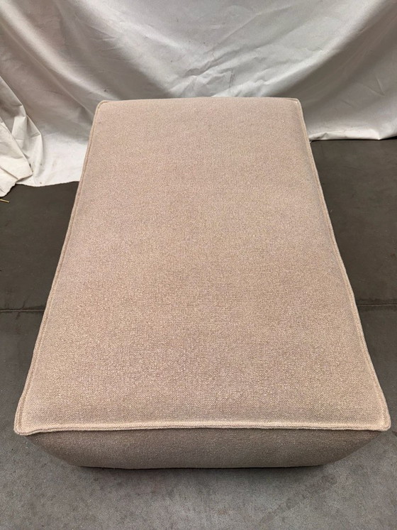 Image 1 of Vast gestoffeerde Dix pouf