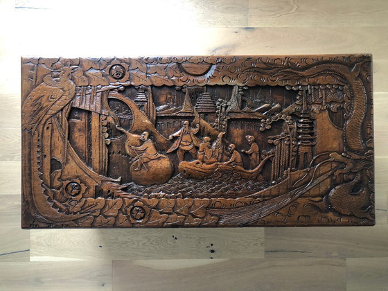 Image 1 of Coffre antique en bois de camphrier