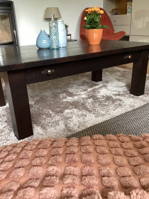 Fabriqué par un fabricant de meubles