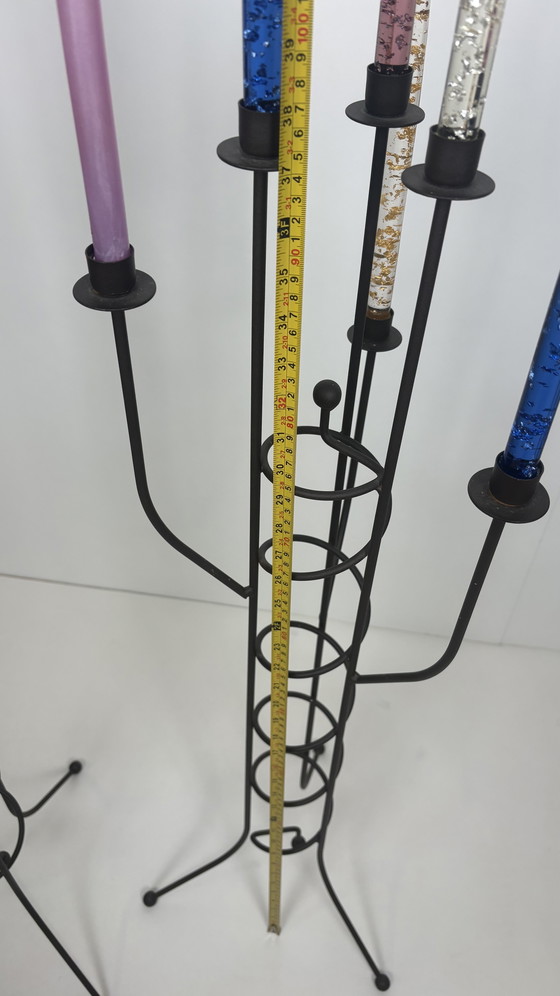 Image 1 of 2 x Vintage-Stehkerzenständer aus Metall mit spiralförmigem Muster im brutalistischen Stil