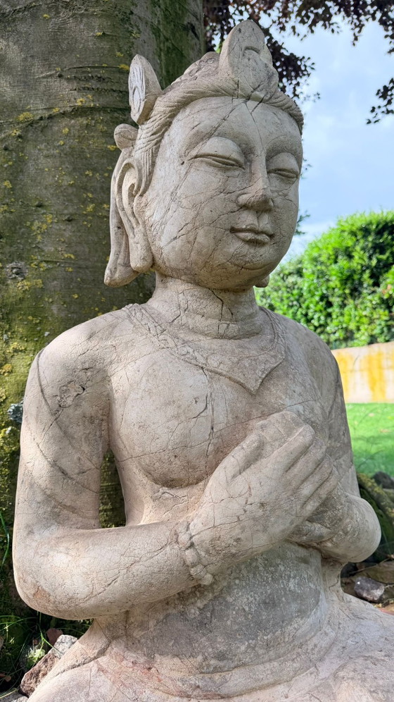 Figura monumental de piedra Devi de templo, Indonesia (Java o Bali), siglo XIX – Esculturas (photo 6 of 11)