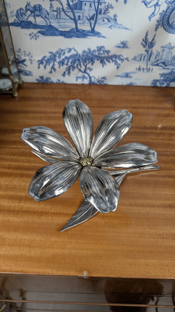 Image 1 of Vintage 1970s Hollywood Regency style silver-plated flower ashtray