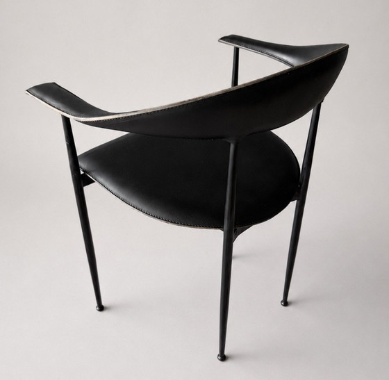 Image 1 of 4 vintage Fasem P40 armstoelen – Vegni & Gualtierotti, Zwart Leer