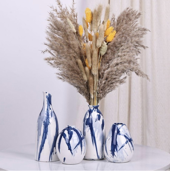 Image 1 of Vases À Bourgeons En Céramique Bleu Et Blanc