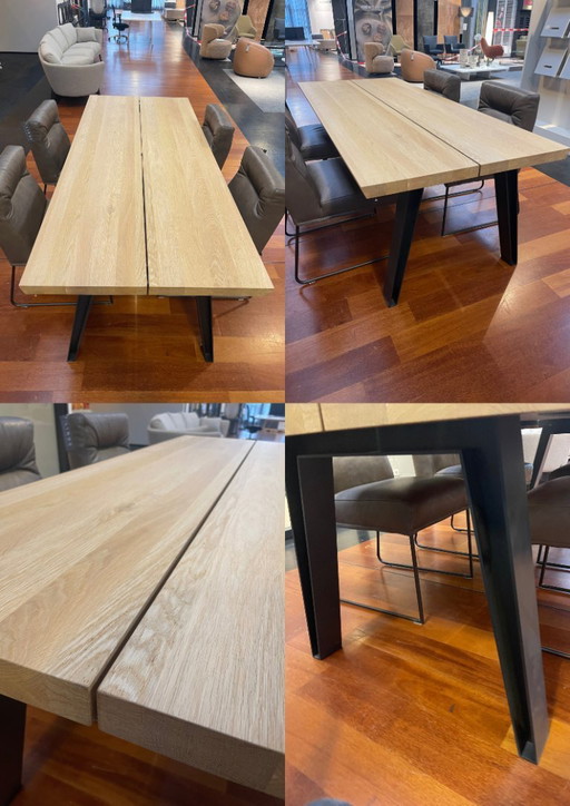 Side to Side dining table