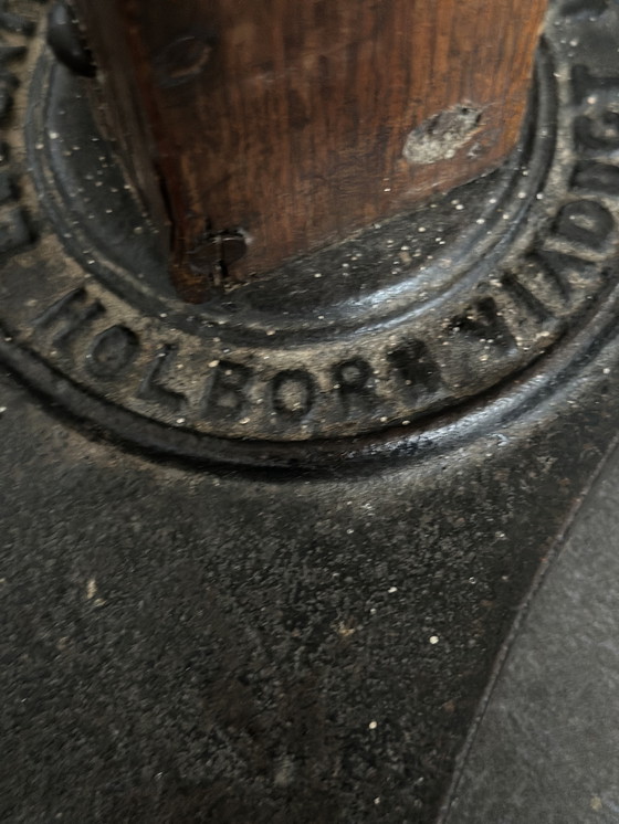 Image 1 of Leggio in rovere antico e ghisa – Leggio architettonico senza tempo