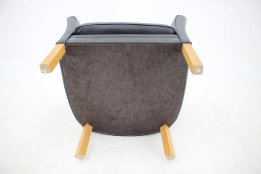 Coppia di poltrone "Queen Chairs" Mogens Hansen MH80 degli anni '70 in pelle nera e rovere.