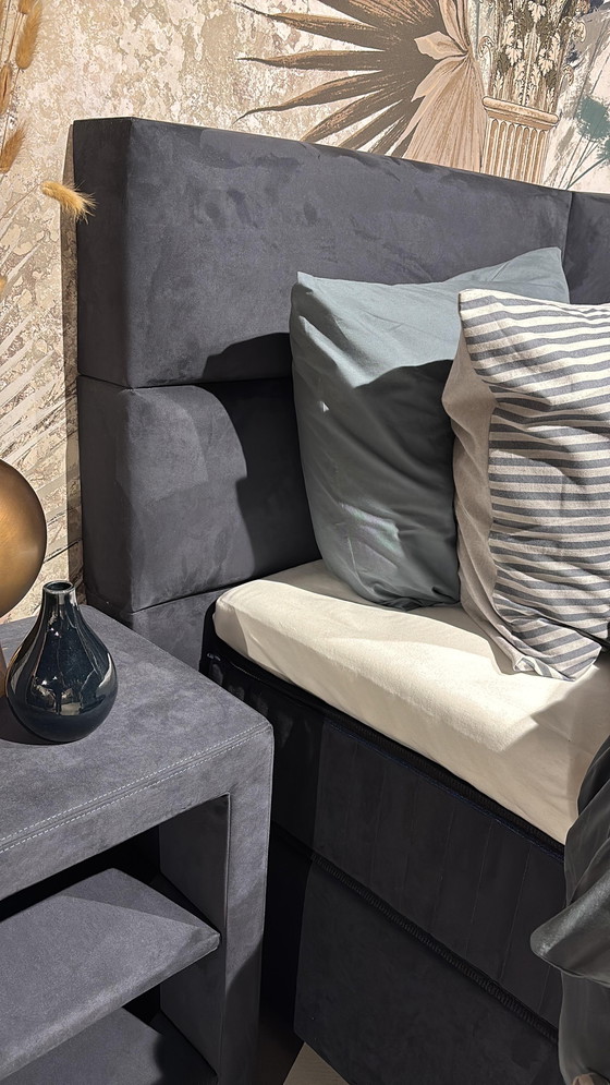 Image 1 of Somier Rosvik