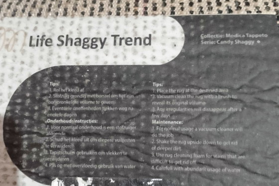 Image 1 of moquette noire à poils longs