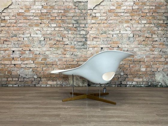 Image 1 of Vitra La Chaise