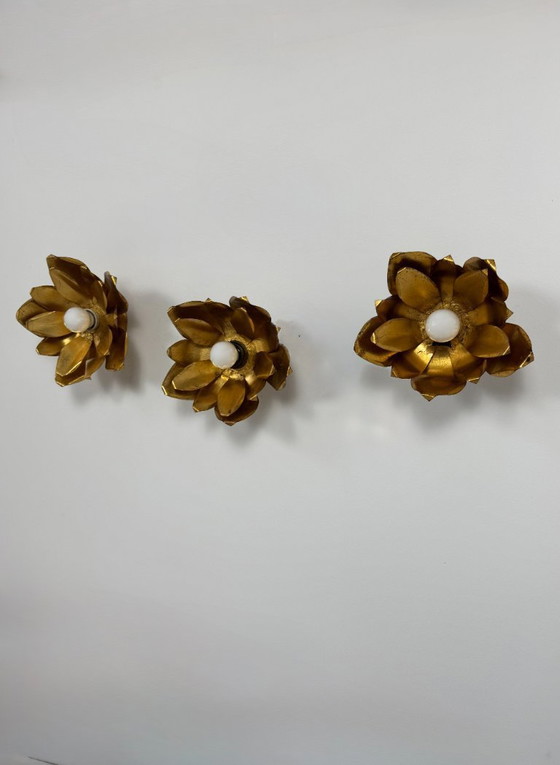 Image 1 of Set di 3 applique da parete vintage a forma di fiore, metallo dorato, Francia, 1970