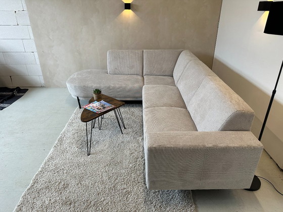 Image 1 of Divano campione beige/crema in condizioni pari al nuovo, 270x220 cm