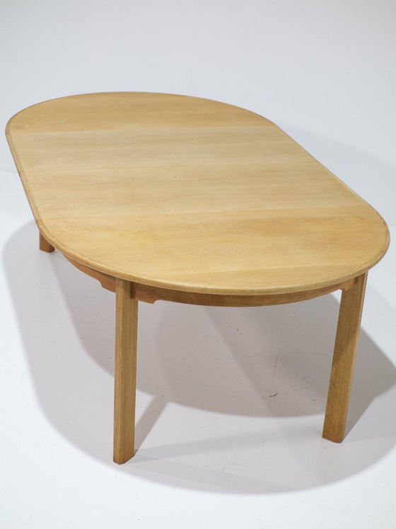 Extendable round oak Danish vintage dining table, Wood, Brown, Scandinavian (photo 9 of 15)