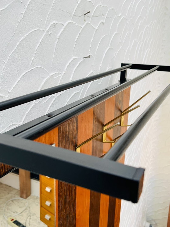 Image 1 of Vintage wandkast met opbergbankje uit de jaren 70.