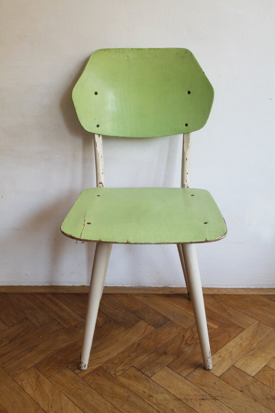 Set di 6 sedie da pranzo TON | Finitura originale color pastello | 1964 – Wood (photo 23 of 46)