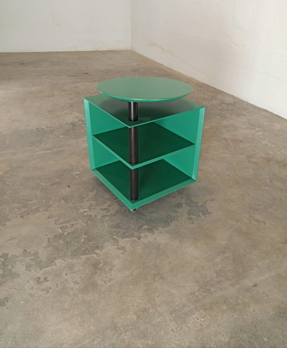 Image 1 of Vintage postmodern bijzettafeltje, groen