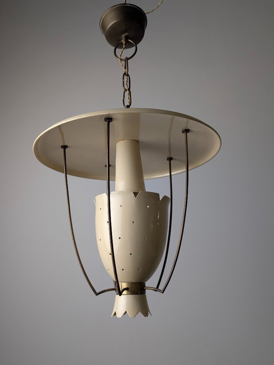 Image 1 of Lámpara colgante italiana de metal perforado con detalles de latón, década de 1940.