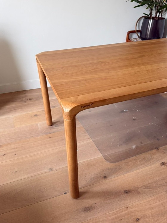 Image 1 of Tavolo da pranzo di design in legno Storm del marchio Zuiver