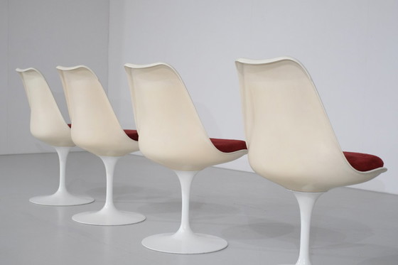Image 1 of Set van 4 draaibare tulpstoelen van Eero Saarinen voor Knoll International - 1960