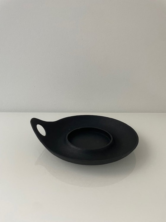 Image 1 of Portacandele dal design moderno in alluminio verniciato a polvere nero.