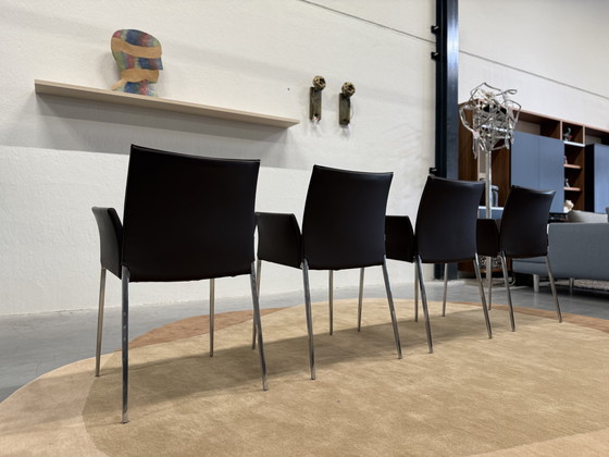 Image 1 of 4 sedie da pranzo Zanotta Zia in pelle marrone come nuove