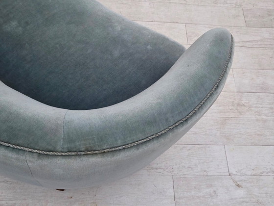 Image 1 of Divano curvo danese a 2 posti, anni '70, rivestimento in velluto blu.