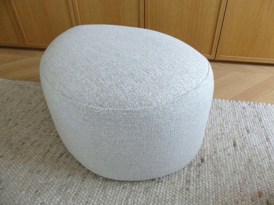 Image 1 of Set aus 2 Poufs des Modells „Caillou“, Design CARAVANE, aus strukturierter Baumwolle und Leinen