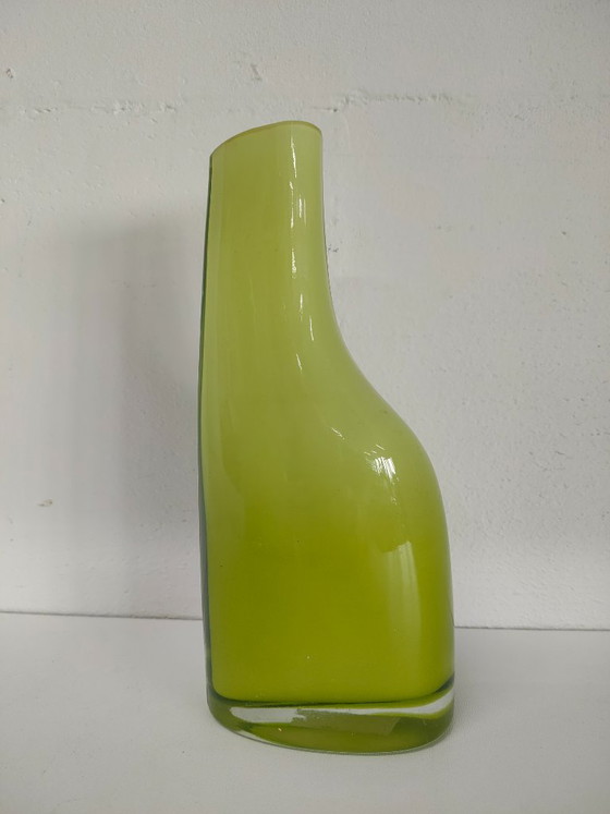 Elegant asymmetric Okkso Vases Ikea 90s, Glass, Green, Modern (photo 5 of 10)