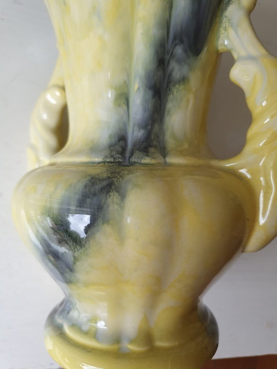 Image 1 of Twee vintage Art Deco vazen met opvallend 2-kleurig glazuur